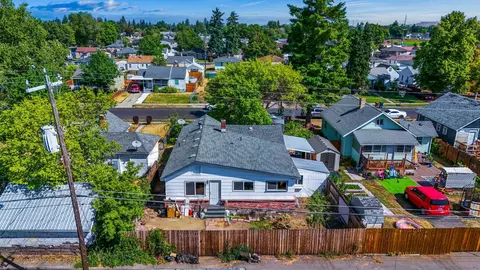 1232 E Longfellow Ave, Spokane, WA 99207 photo 40