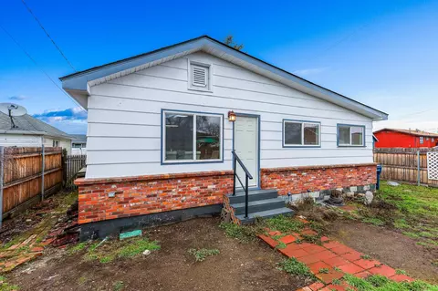 1232 E Longfellow Ave, Spokane, WA 99207 photo 32