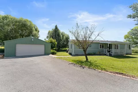 246 Quartzite Loop Rd, Chewelah, WA 99109