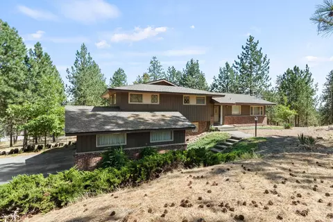 15522 N Hazard Rd, Spokane, WA 99208