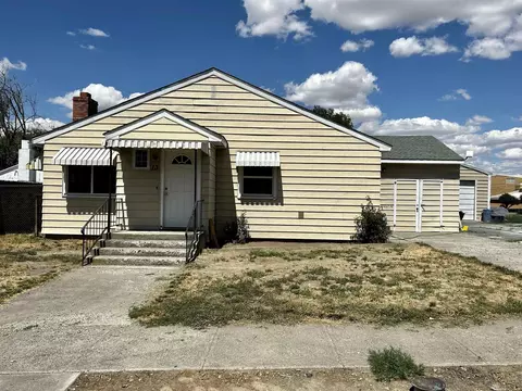13 E 5th Ave, Odessa, WA 99159