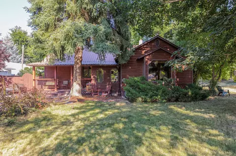 206 N Craig Ave, Newport, WA 99156