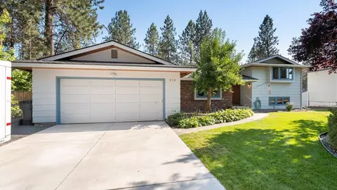 219 W Regina Ave, Spokane, WA 99218