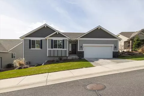 4907 N Emerald Ln, Spokane, WA 99212