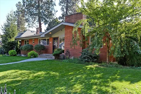 1210 E 17th Ave, Spokane, WA 99203