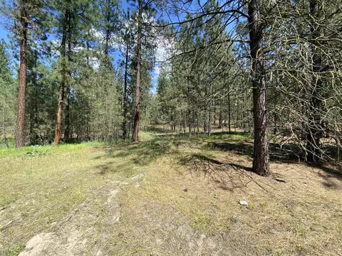 2 Nnn Eagle River Way, Kettle Falls, WA 99114