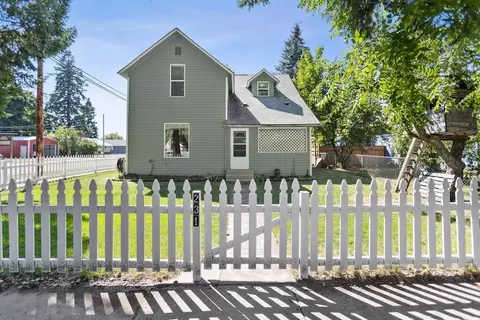 231 S Scott Ave, Newport, WA 99156