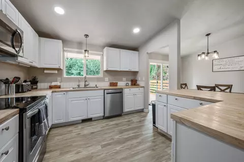 11214 E 29th Ave, Spokane Valley, WA 99206 photo 4