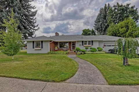 2307 W Lacrosse Ave, Spokane, WA 99205