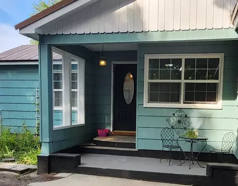 1010 W Clay Ave, Chewelah, WA 99109