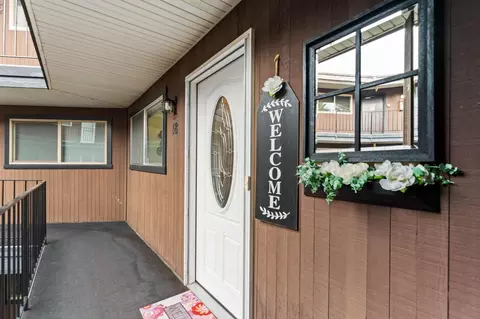9020 N Country Homes Blvd #18, Spokane, WA 99218