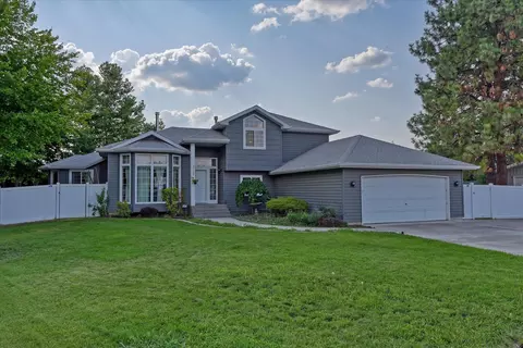 5718 W Dorothy Ct, Spokane, WA 99208