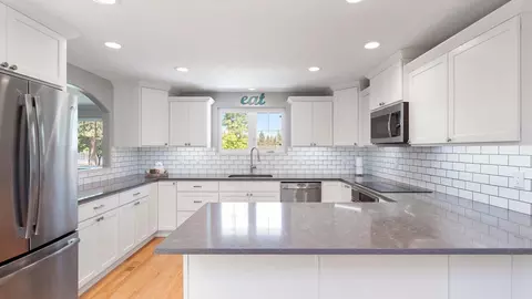 2022 E Thurston Ave, Spokane, WA 99203 photo 6
