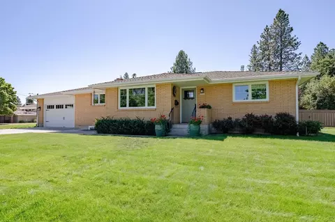 2022 E Thurston Ave, Spokane, WA 99203 photo 2