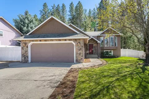 406 E Pine Needle Ave, Colbert, WA 99005