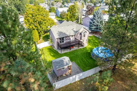 406 E Pine Needle Ave, Colbert, WA 99005 photo 2