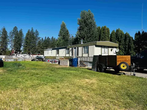 3925 E Farwell Rd # 15, Mead, WA 99021