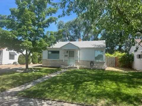 5708 N Milton St, Spokane, WA 99205