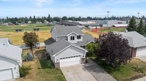 705 N 8th St, Cheney, WA 99004