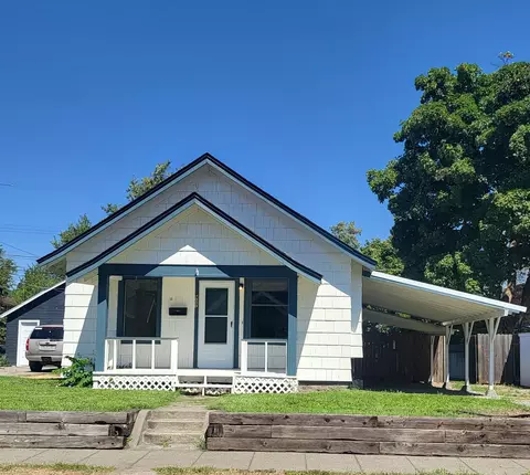 907 E Lacrosse Ave, Spokane, WA 99207