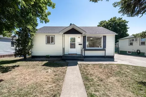 2324 E Rockwell Ave, Spokane, WA 99207