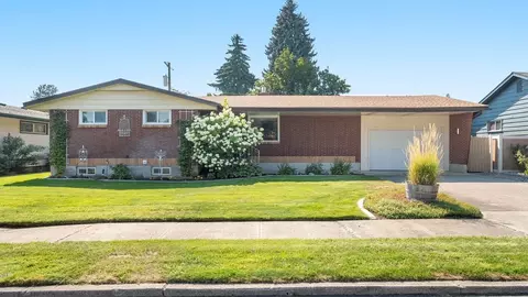 4509 N Windsor Dr, Spokane, WA 99218