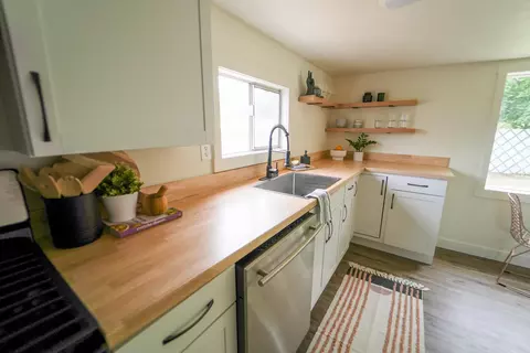 7209 E 8th Ave, Spokane Valley, WA 99212 photo 5