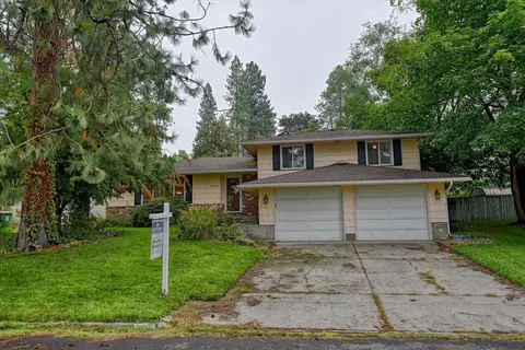 10118 Larchwood St, Spokane, WA 99208