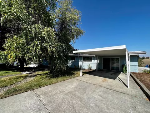 608 E Valleyview Ave, Colfax, WA 99111 photo 2