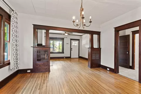 327 E Crown Ave, Spokane, WA 99207 photo 8