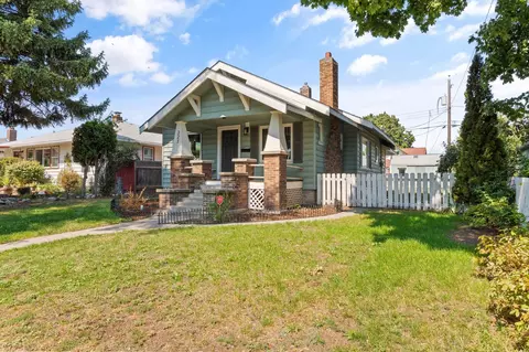 327 E Crown Ave, Spokane, WA 99207 photo 2