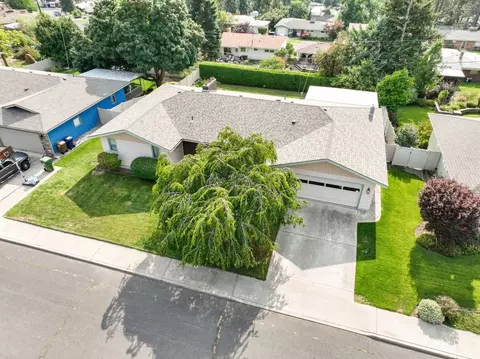5615 N Drumheller St, Spokane, WA 99205