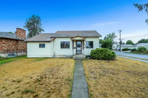 4827 N Washington St, Spokane, WA 99205