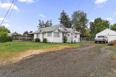 2118 E Buckeye Ave, Spokane, WA 99207 photo 3