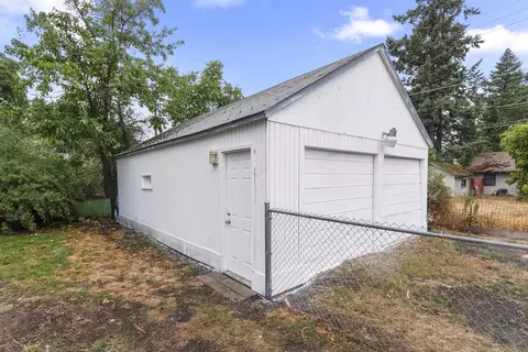 2118 E Buckeye Ave, Spokane, WA 99207 photo 4