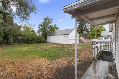 2118 E Buckeye Ave, Spokane, WA 99207 photo 5