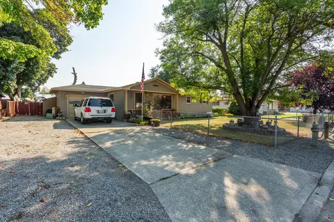 7510 E Nora Ave, Spokane Valley, WA 99212