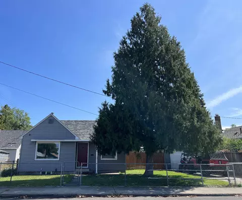 2010 N Cannon St, Spokane, WA 99205