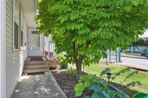 13608 E 15th Ln, Spokane Valley, WA 99216