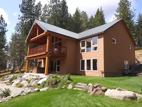 1689 Kirkpatrick Rd, Elk, WA 99009