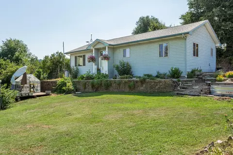 6215 N Wood Rd, Reardan, WA 99029