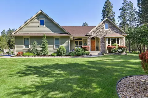 2211 E Whispering Springs Ln, Colbert, WA 99005