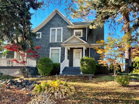 720 6th St, Cheney, WA 99004