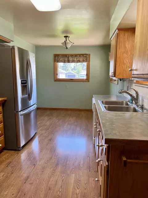 1235 E 37th Ave, Spokane, WA 99203 photo 6