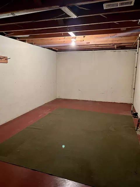 1235 E 37th Ave, Spokane, WA 99203 photo 17
