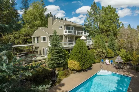 4989 S Chapman Rd, Greenacres, WA 99016