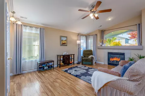 1621 E Devoe Ln, Spokane, WA 99217 photo 6