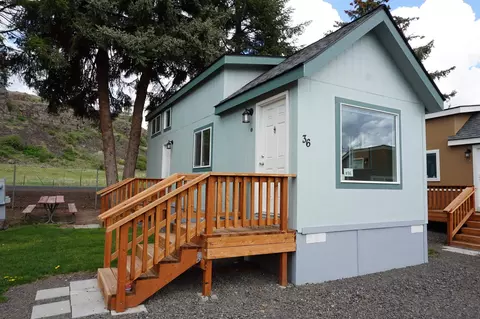 18617 W Williams Lake Rd # 36, Cheney, WA 99004