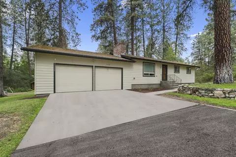940 S Josephine Rd, Kettle Falls, WA 99141