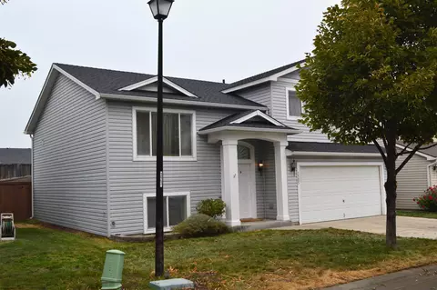 1505 E Devoe Ln, Spokane, WA 99217 photo 2
